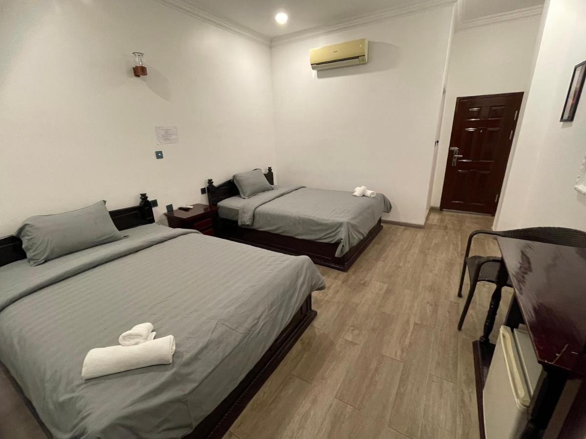 4 Rivers Hotel Phnom Penh Exterior photo