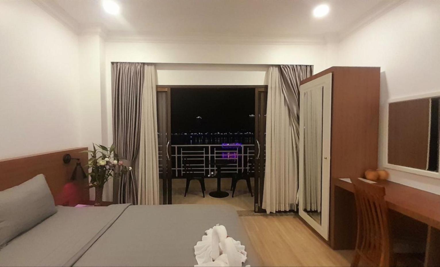 4 Rivers Hotel Phnom Penh Exterior photo