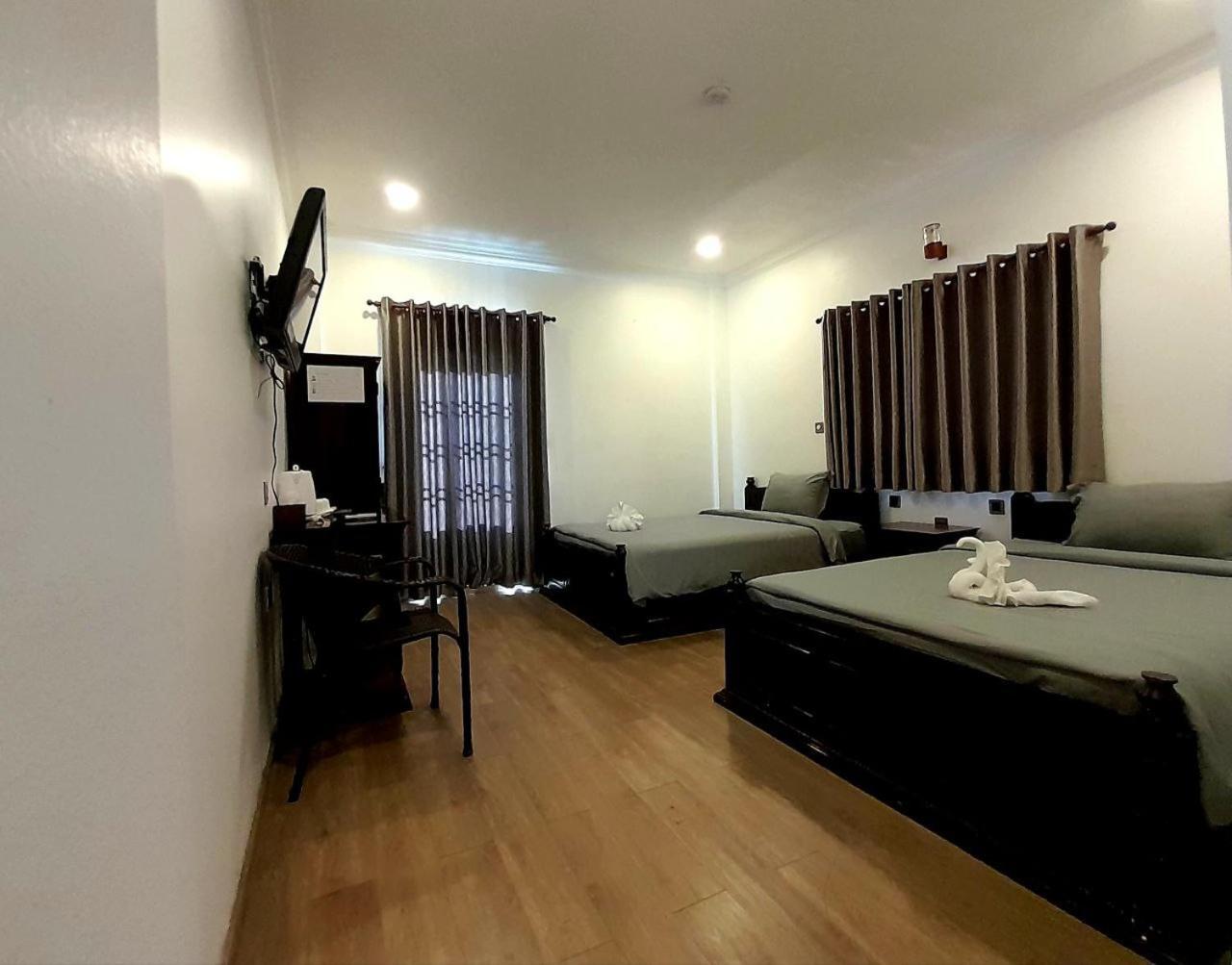 4 Rivers Hotel Phnom Penh Exterior photo