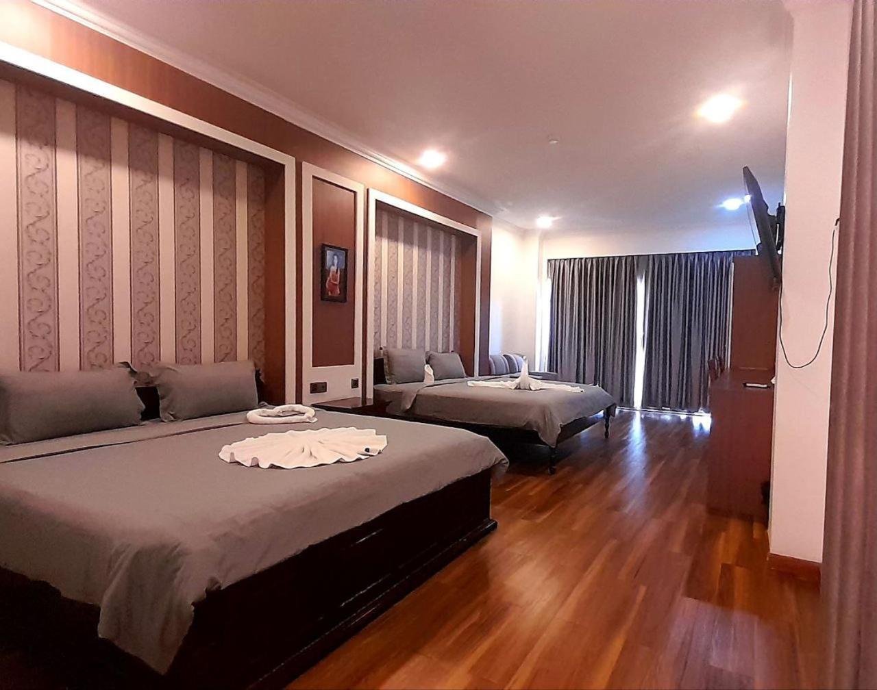 4 Rivers Hotel Phnom Penh Exterior photo