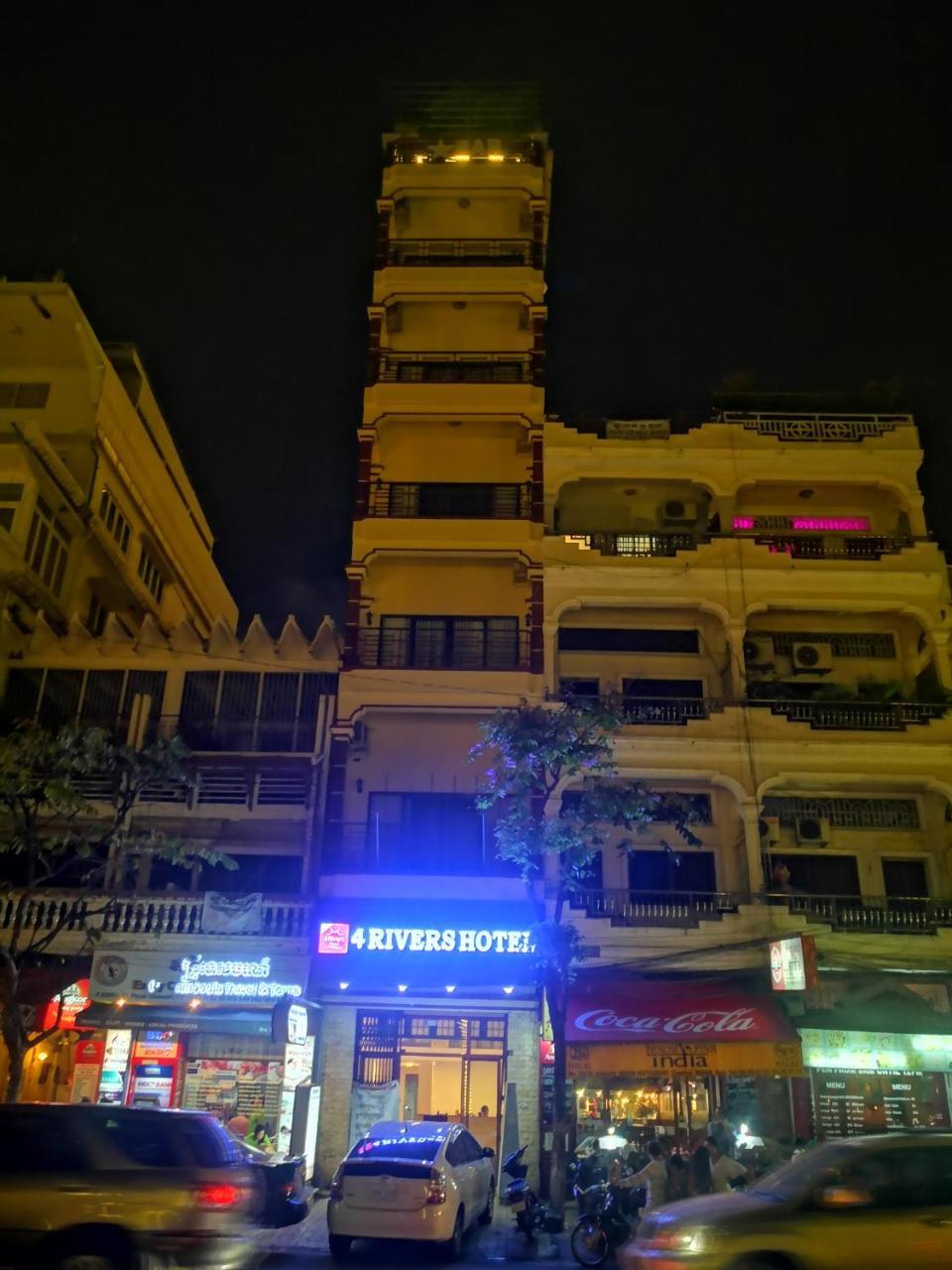 4 Rivers Hotel Phnom Penh Exterior photo